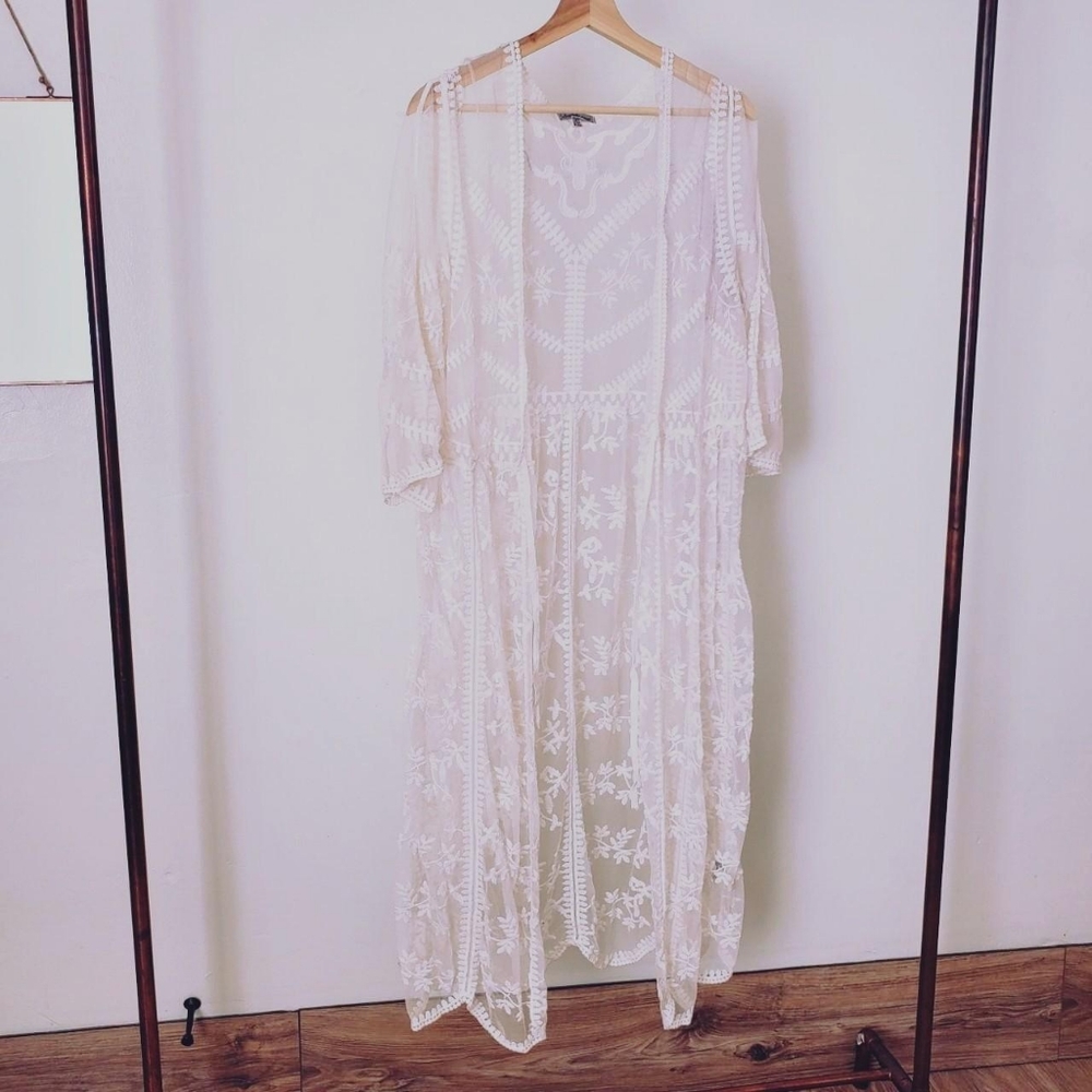 White Lace Boho Kimono Wrap